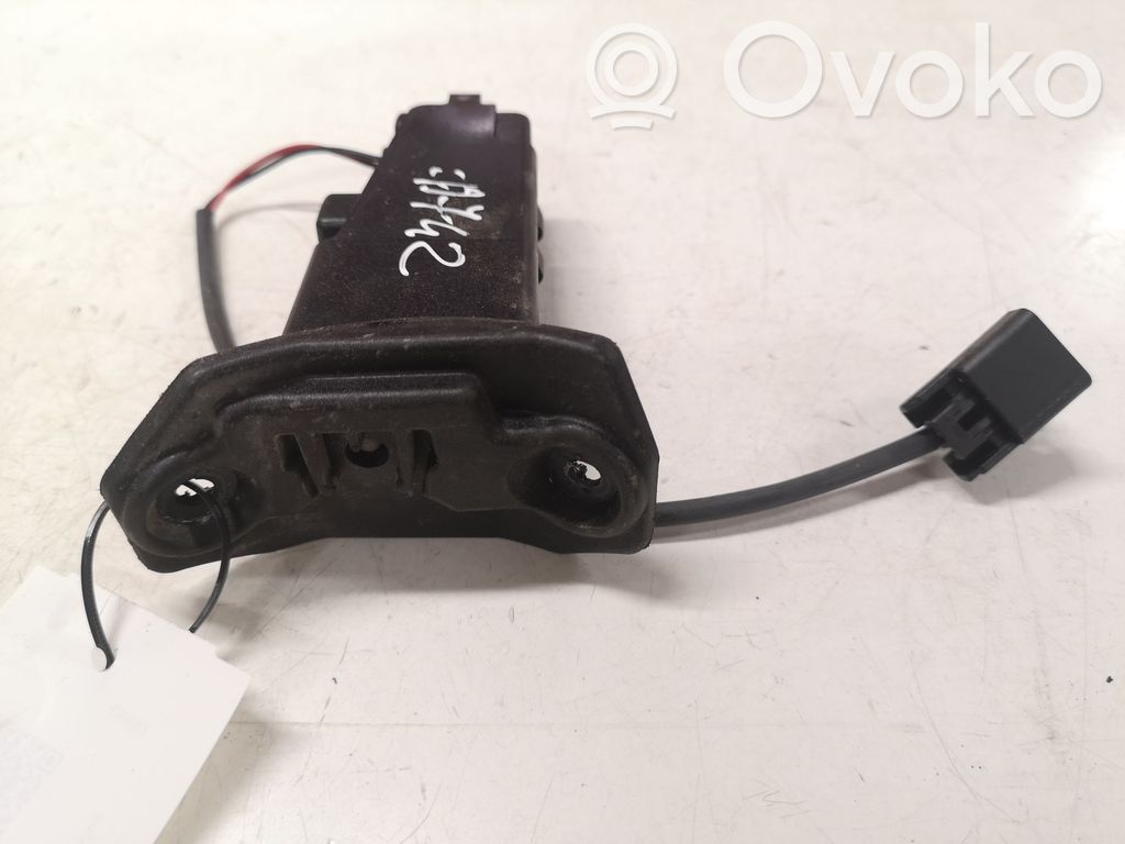 Chevrolet Captiva Fuel tank cap lock 