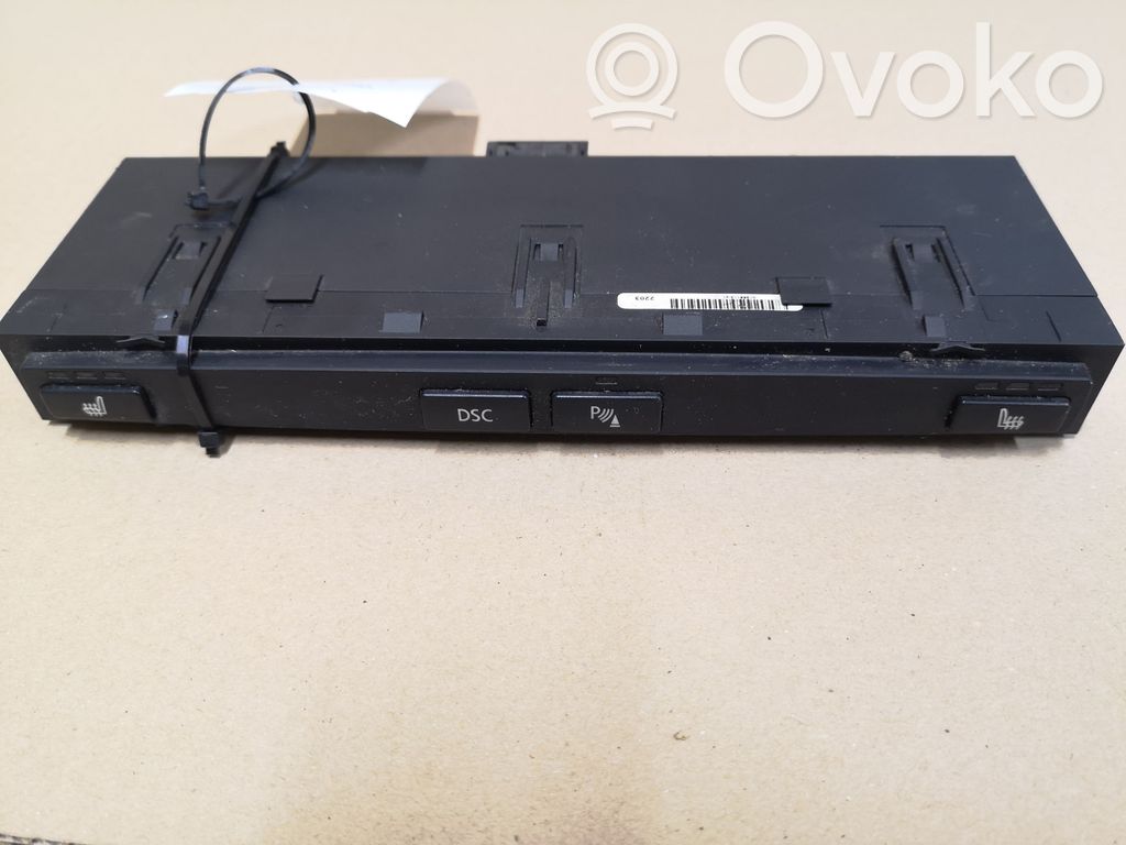 BMW 5 E60 E61 Seat heating switch 