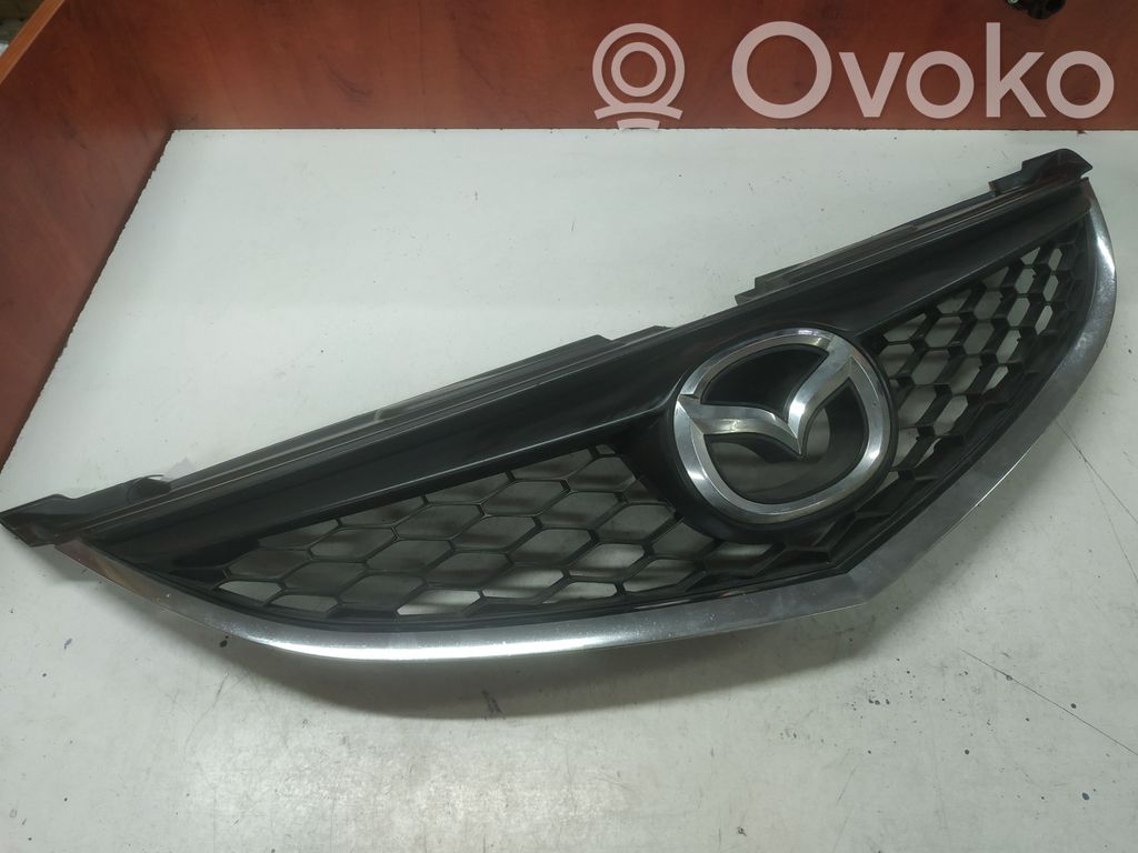 Mazda 6 Grotelės viršutinės 