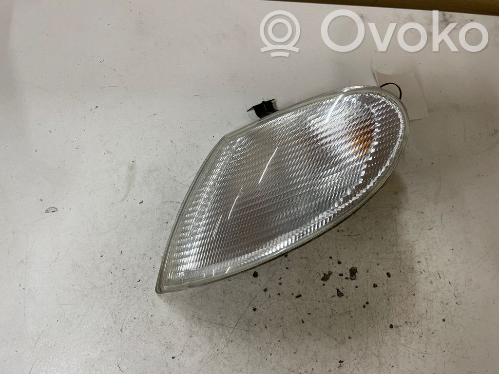 Volkswagen Sharan Front indicator light 