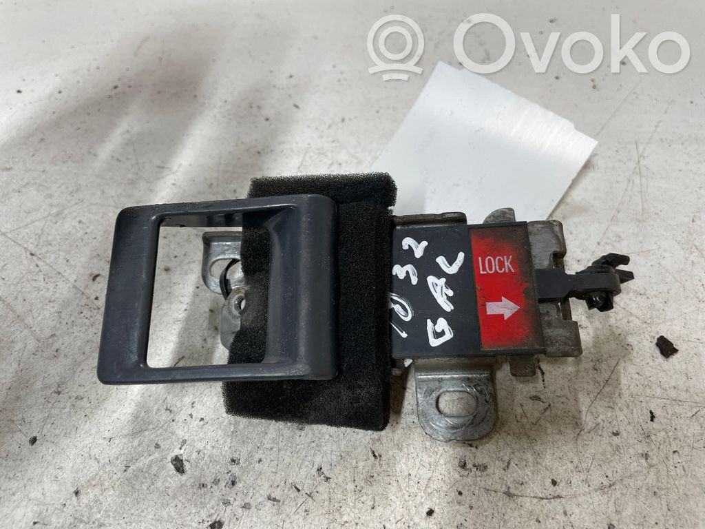 Mitsubishi Pajero Tailgate interior release/open handle 