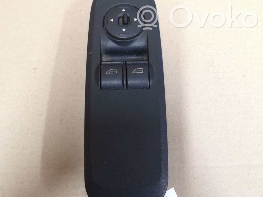 Ford Galaxy Electric window control switch 
