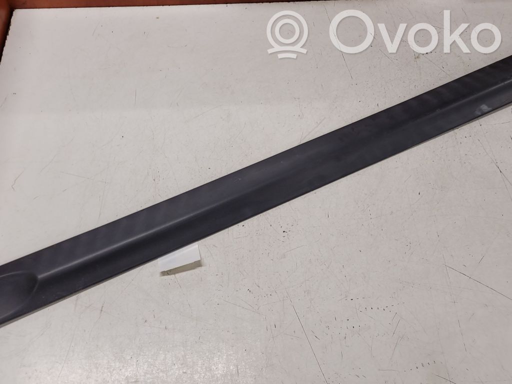 Opel Zafira A Rivestimento della portiera anteriore (modanatura) 