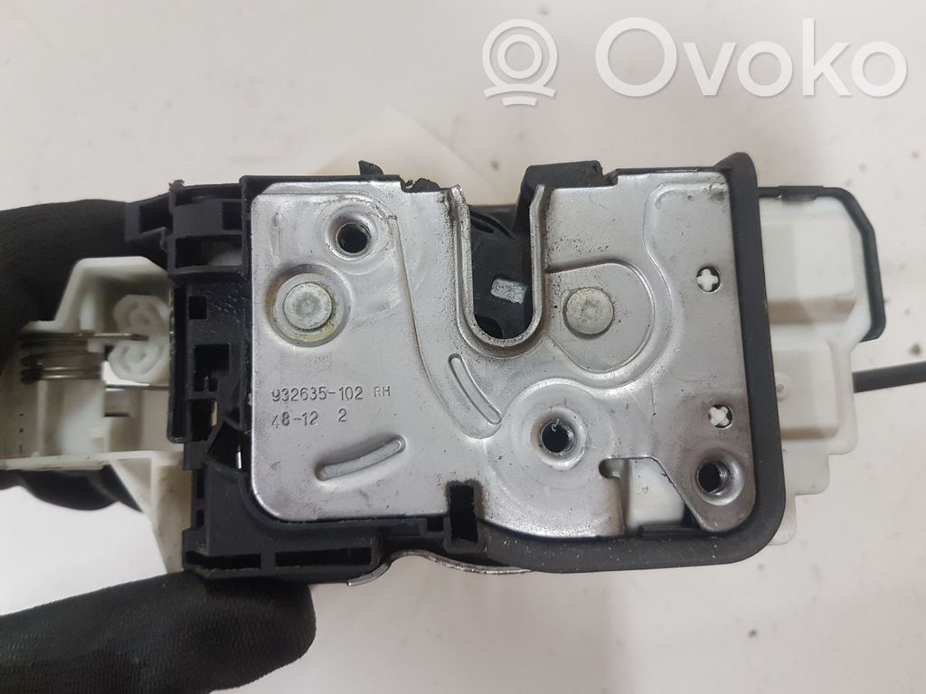 Volvo V40 Zamek drzwi przednich 