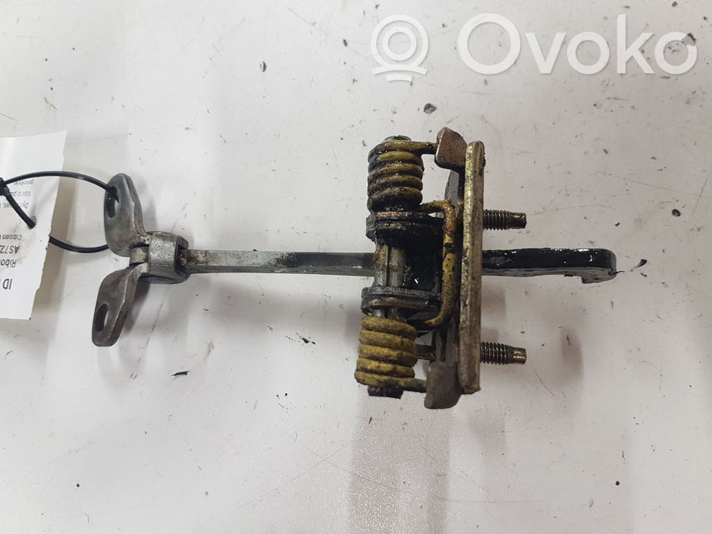 Citroen C5 Etuoven pidätin 