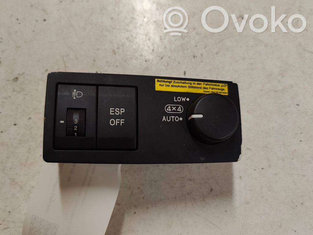 Differential lock switch   200003207