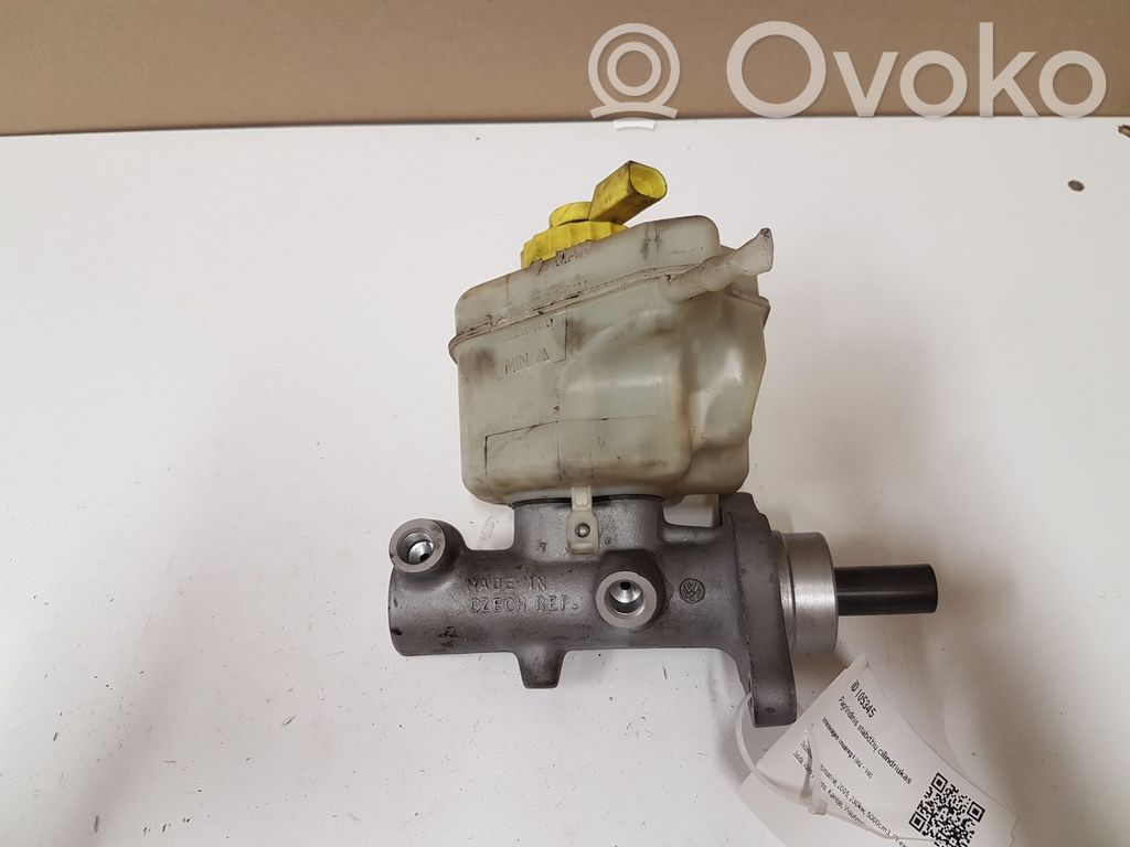 Volkswagen Touareg I Master brake cylinder 