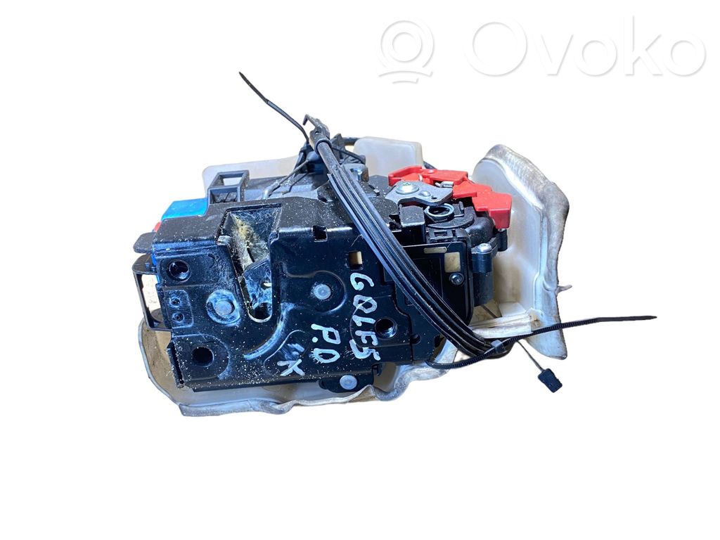 Volkswagen Golf V Zamek drzwi przednich 