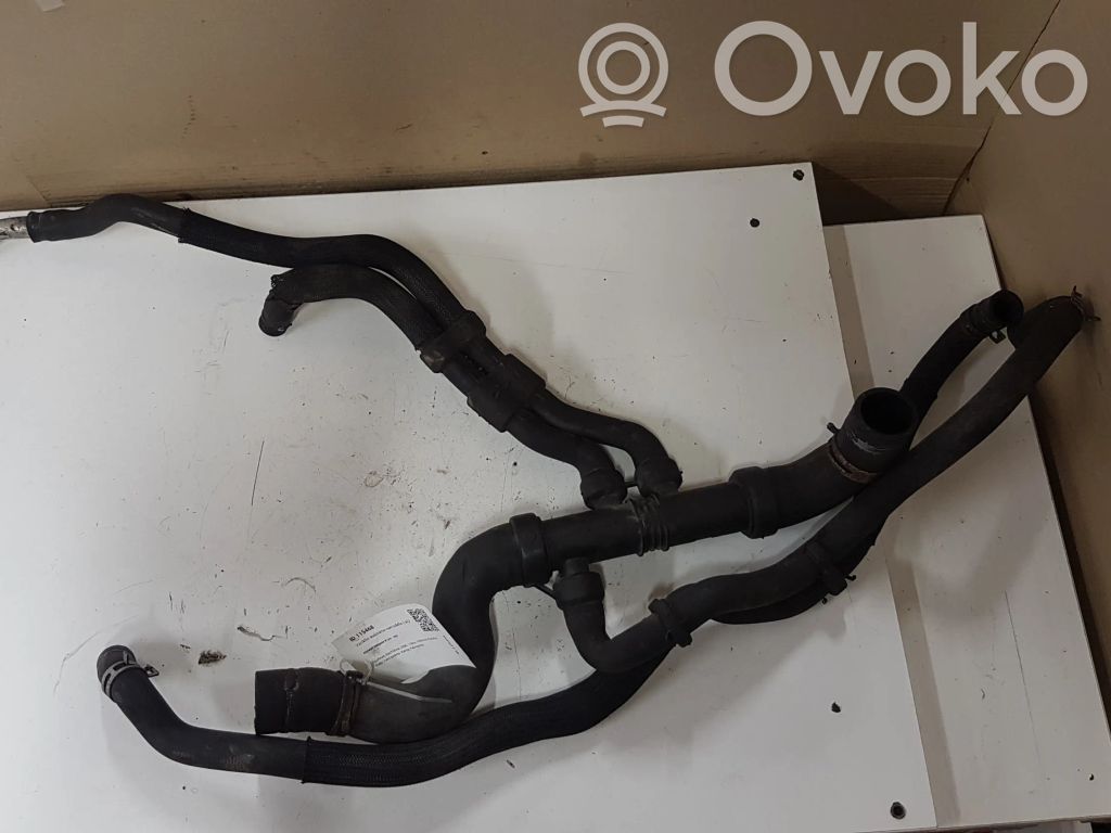 Renault Megane II Engine coolant pipe/hose 