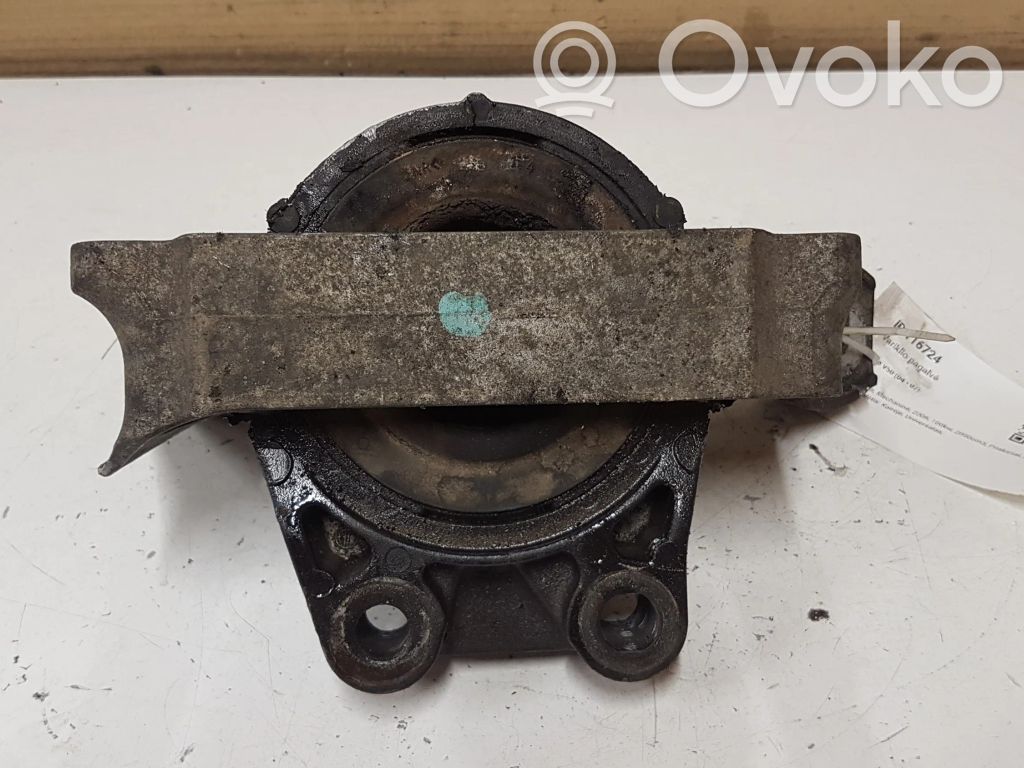 Engine mount bracket   3M516F012