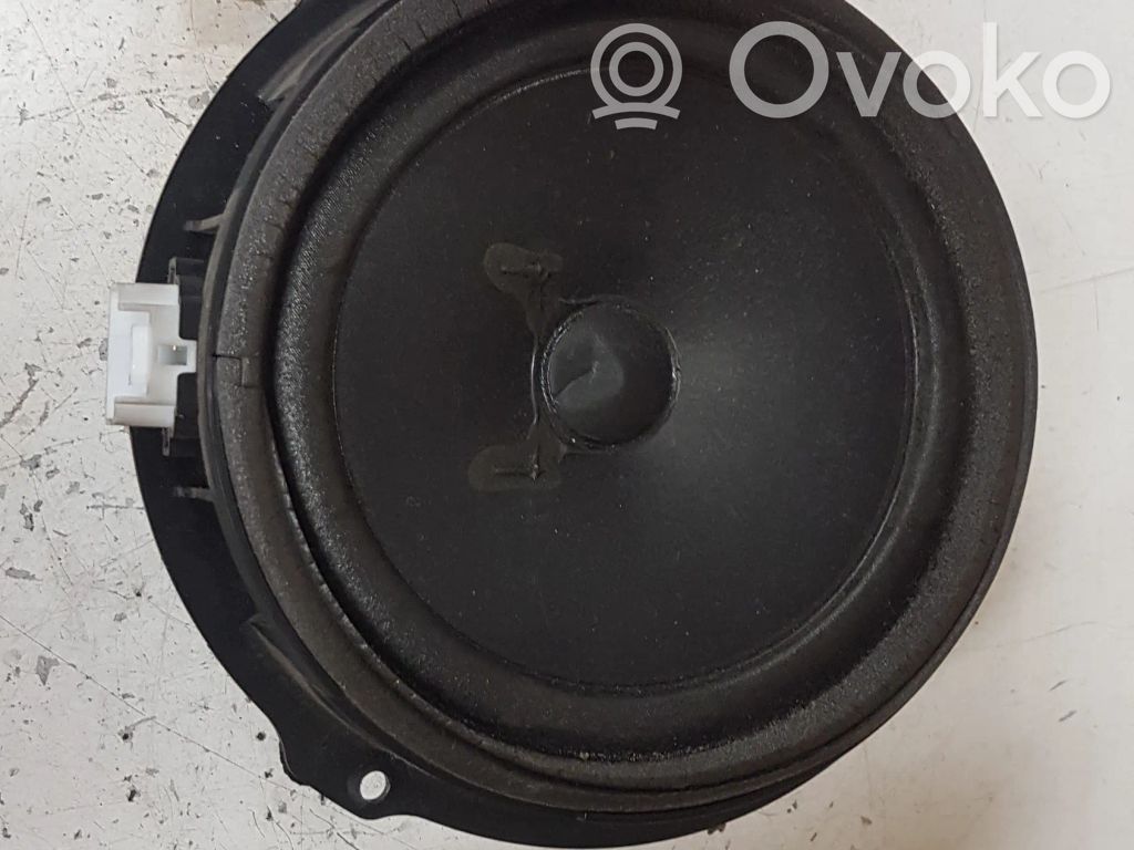 Altavoz de la puerta trasera   6M2T18808AB