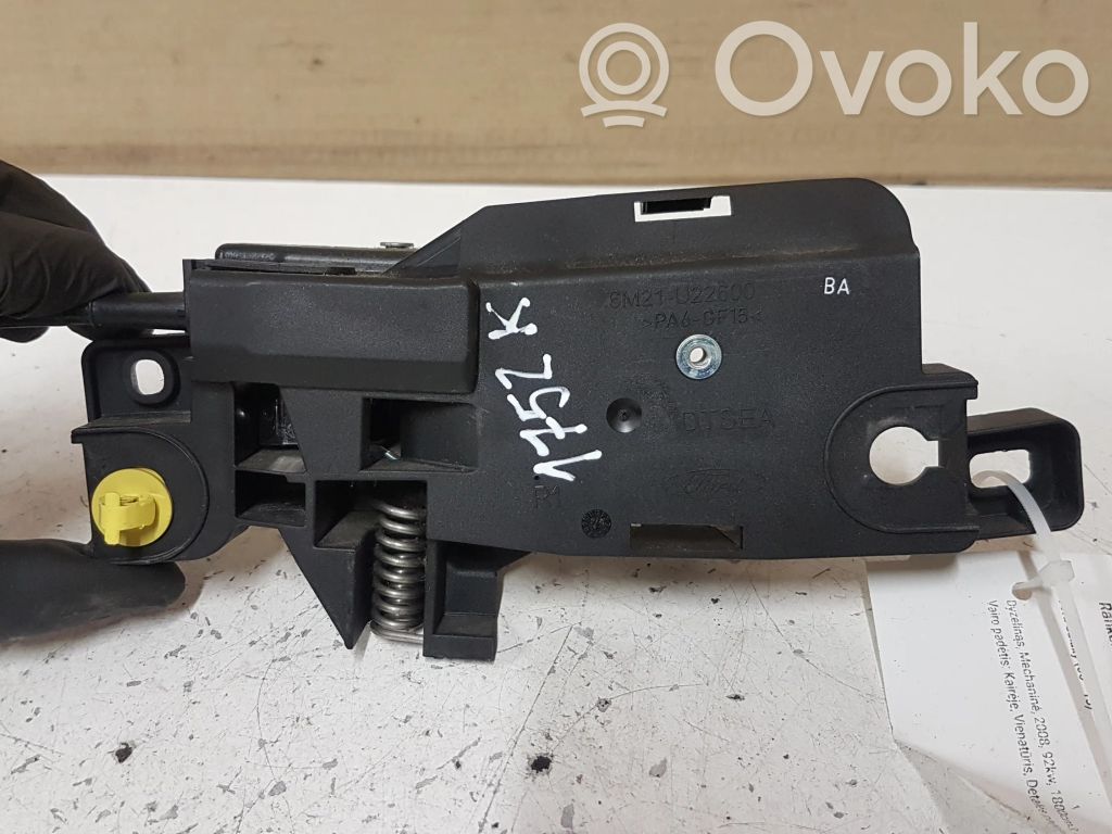 Manecilla interna puerta delantera   6M21U22600
