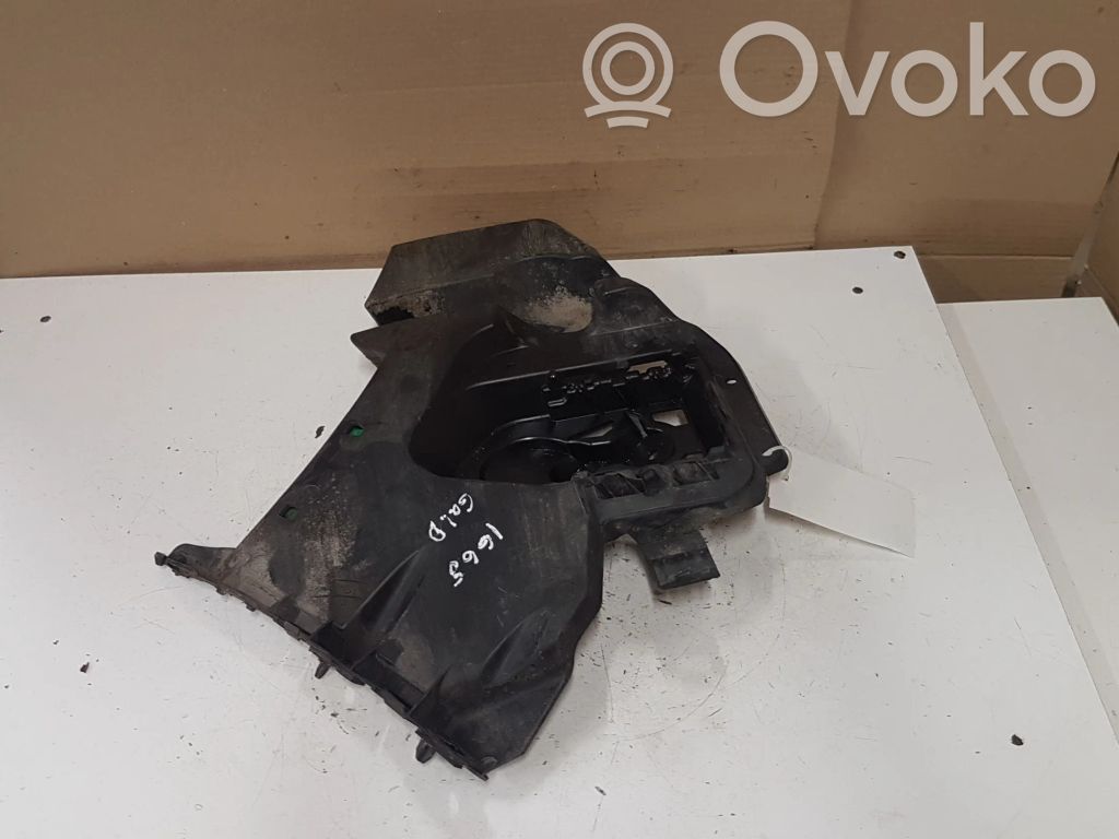 Volvo V40 Suport montare bară spate 