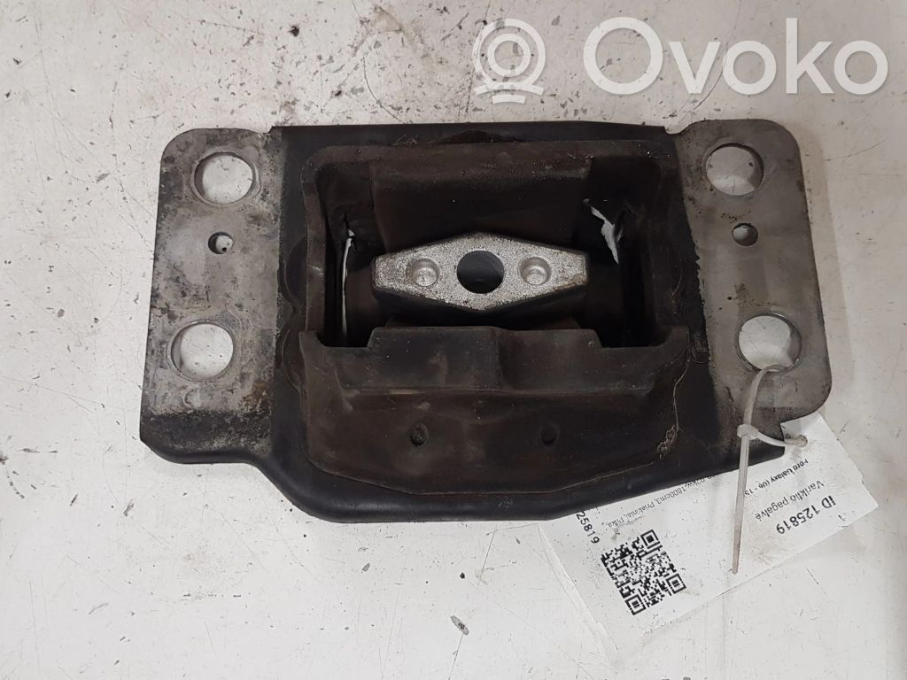 Engine mount bracket   6G917M121
