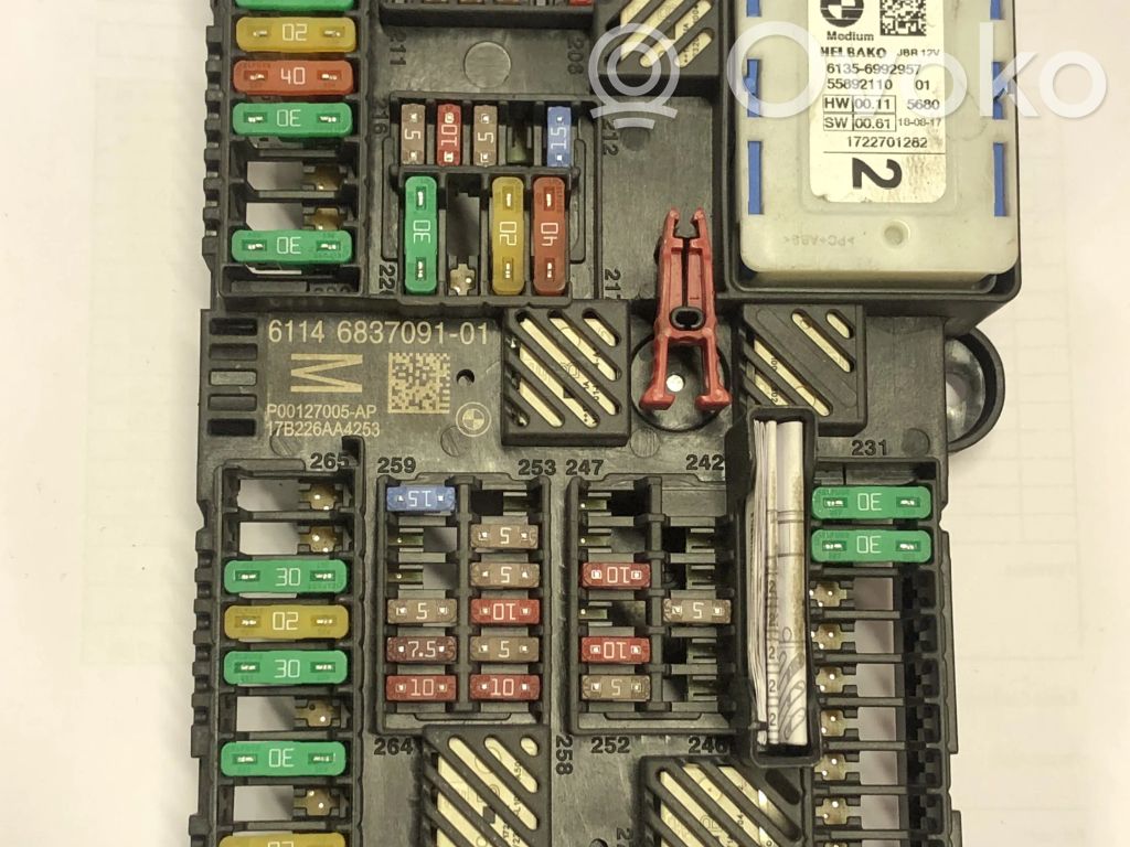 BMW 5 G30 G31 G38 Fuse module 