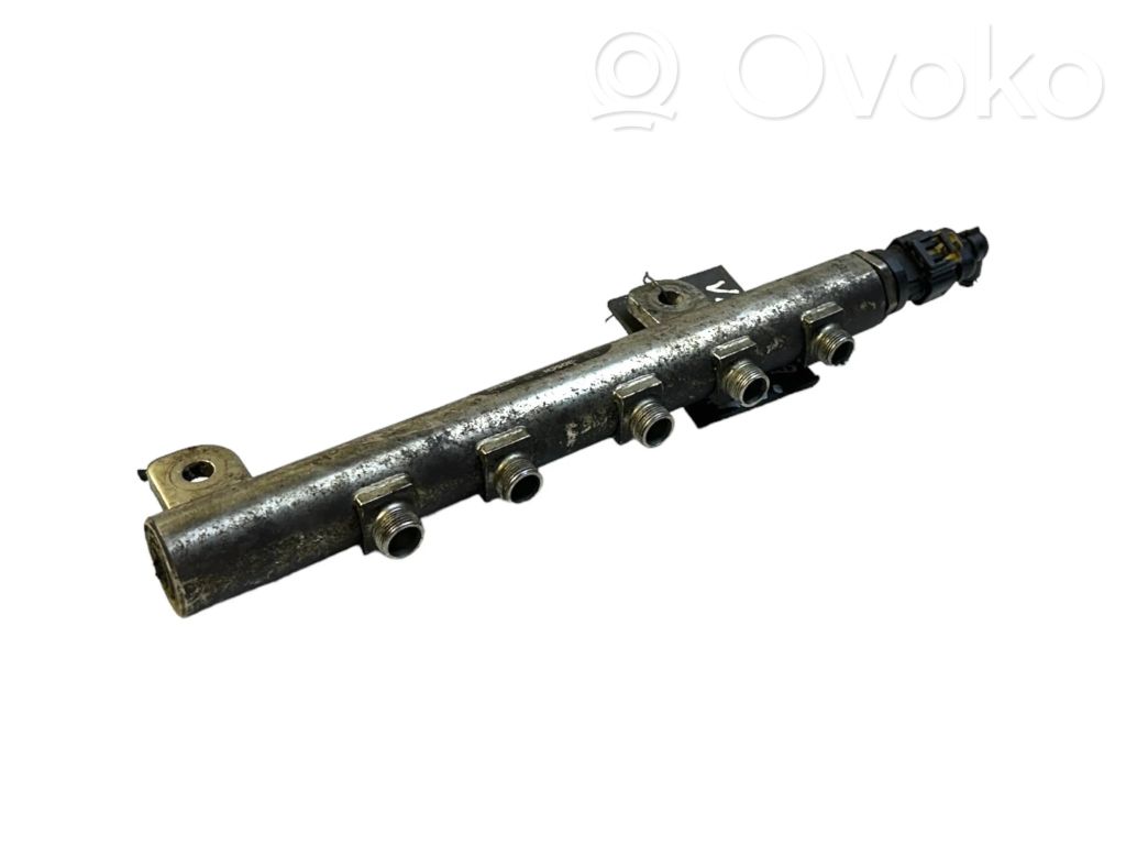 Opel Vectra C Listwa wtryskowa 