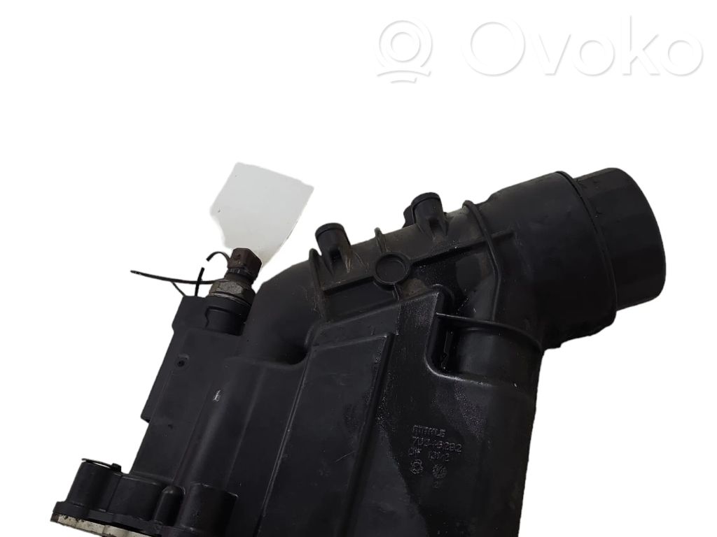 Support de filtre à huile   7807799