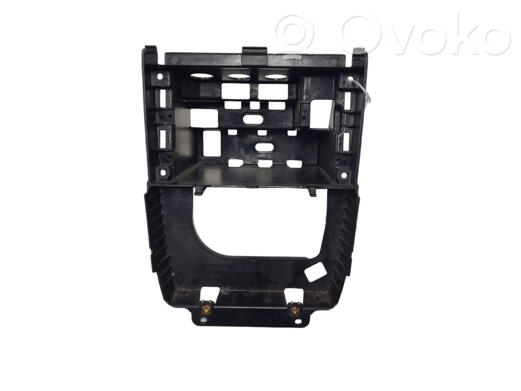 Volvo XC90 Verkleidung Radio / Navigation 