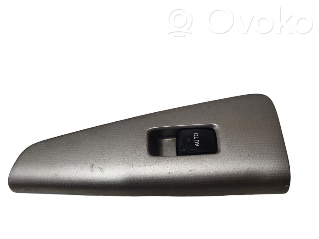 Toyota Corolla Verso E121 Electric window control switch 