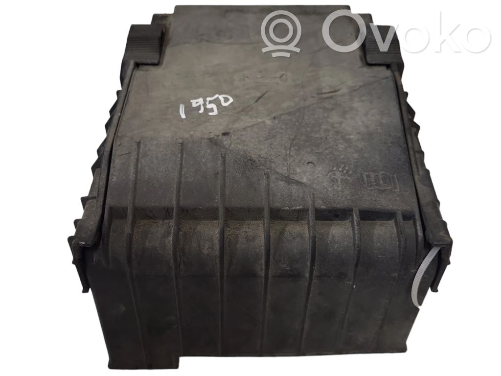 Volkswagen PASSAT B6 Coperchio scatola dei fusibili