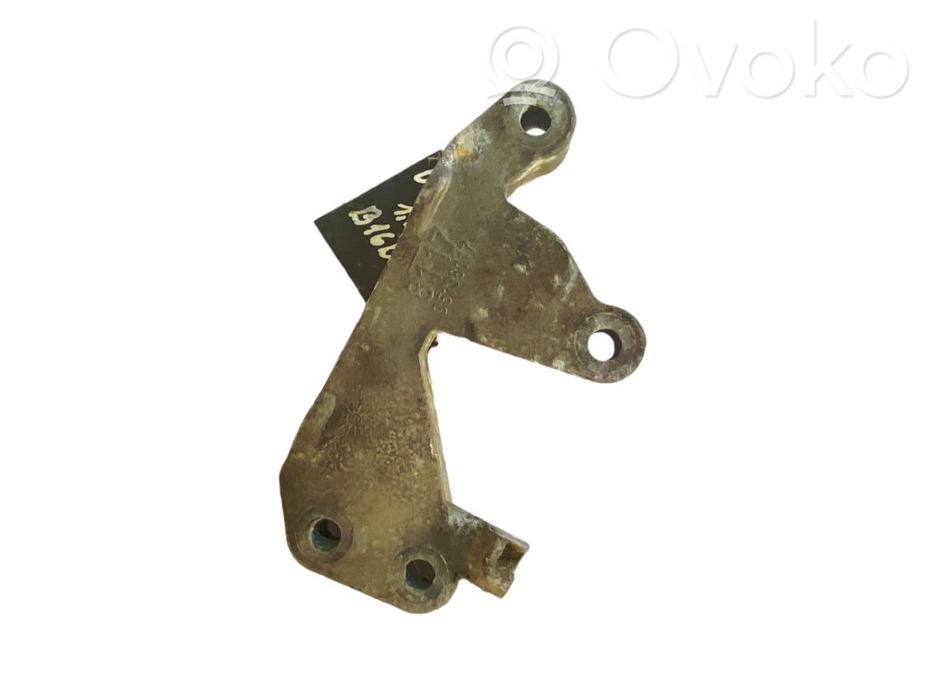 Opel Mokka Engine mounting bracket 