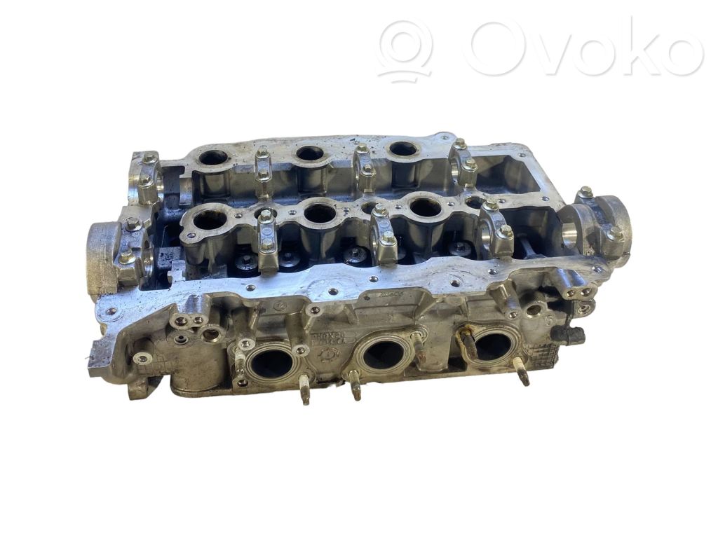 Land Rover Discovery 4 - LR4 Engine head 