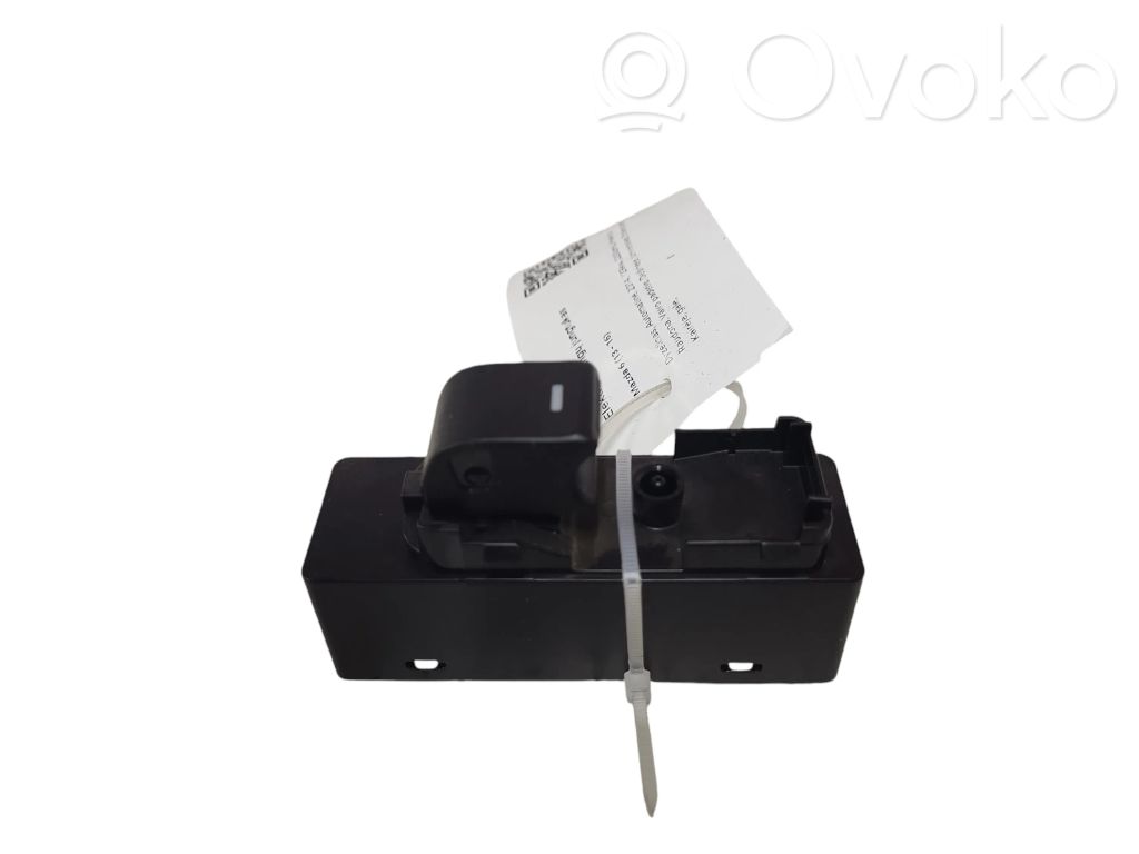 Mazda 6 Electric window control switch 