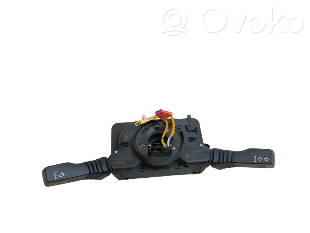 Opel Zafira B Interruptor/palanca de limpiador de luz de giro 