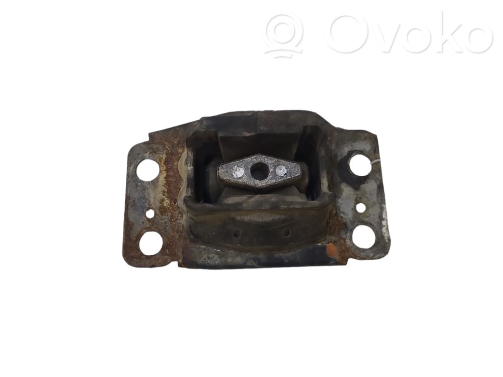 Ford Mondeo MK IV Engine mount bracket 
