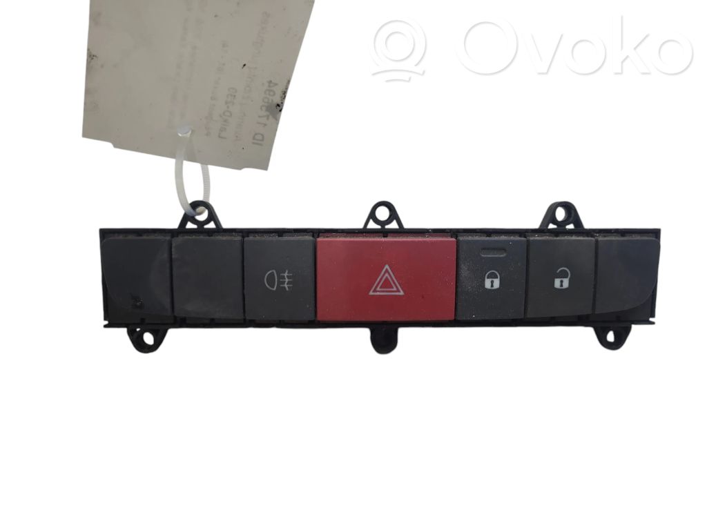 Schalter Warnblinkanlage   B569