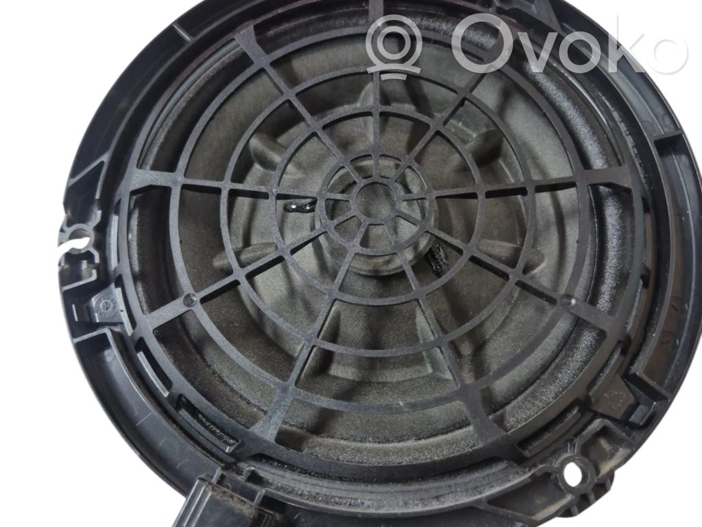 Peugeot 508 Takaoven kaiutin