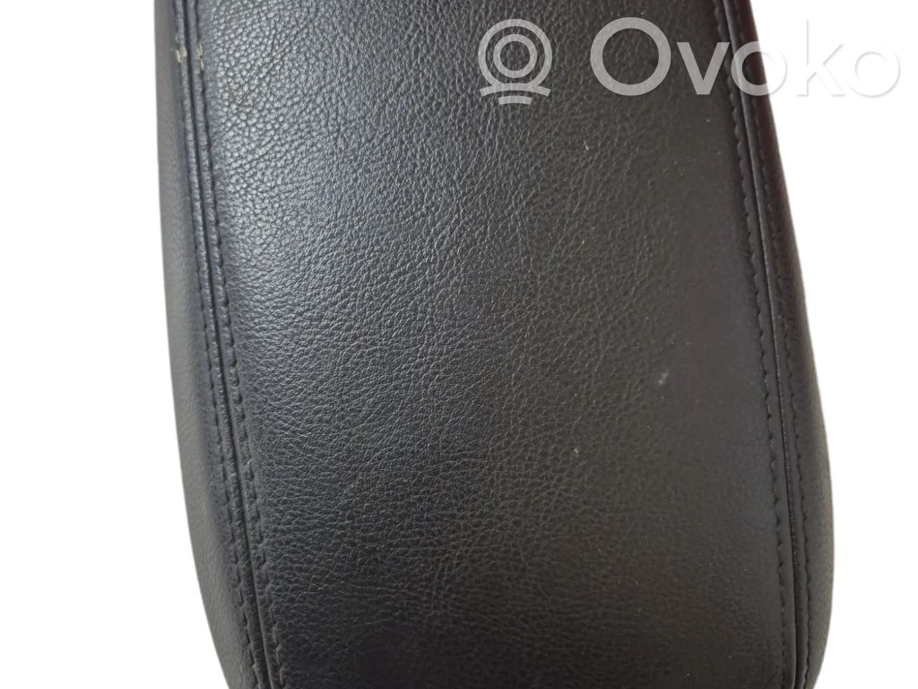 Ford Focus Armrest 