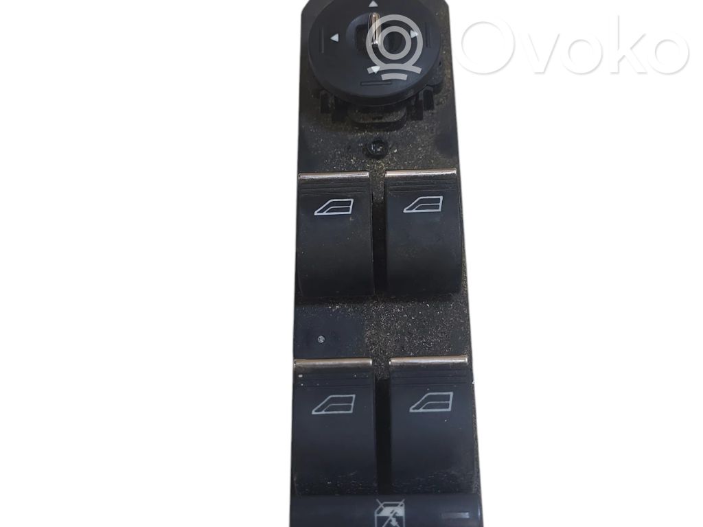 Ford C-MAX II Electric window control switch 
