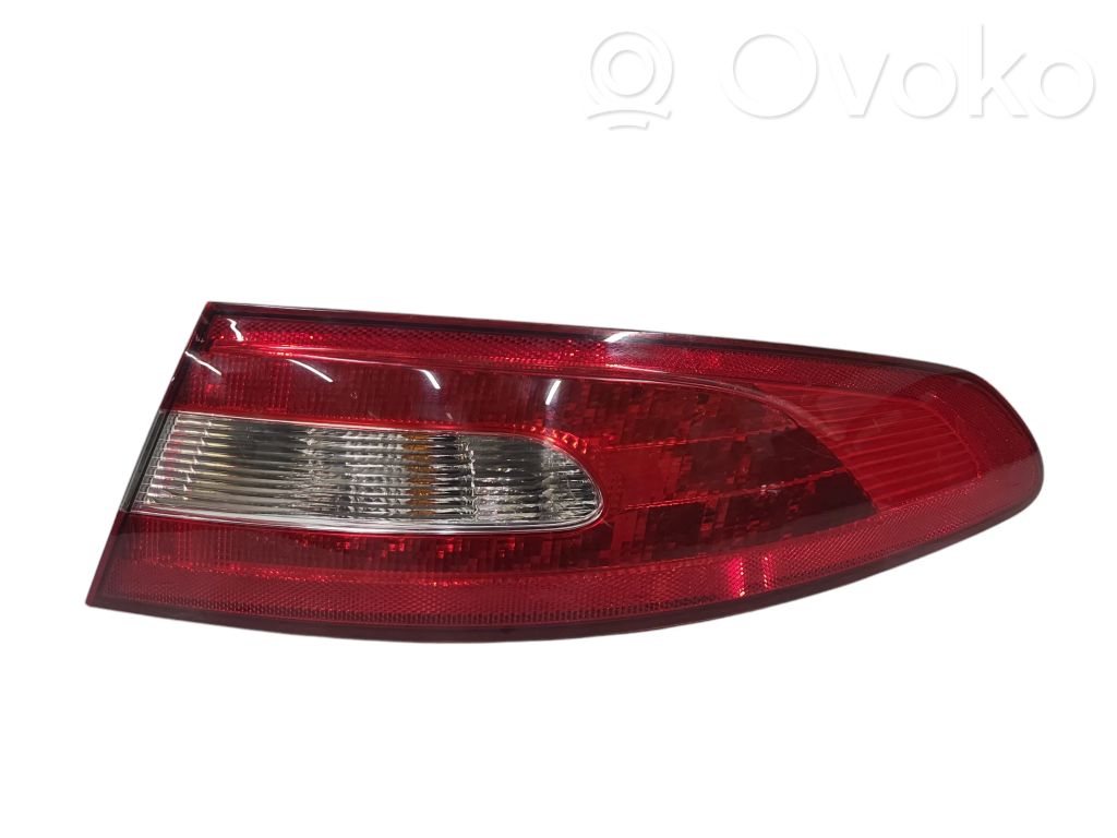Jaguar XF Luci posteriori 