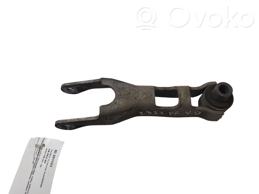 Volvo V40 Engine mounting bracket 