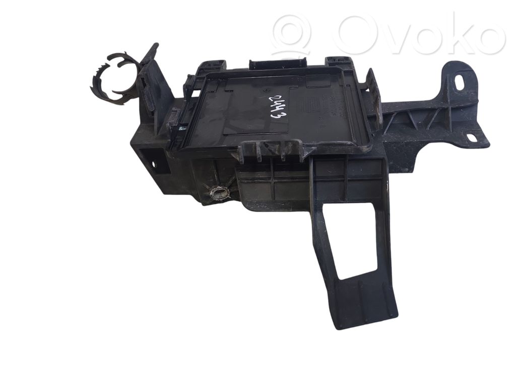 Opel Astra K ABS-pumpun kiinnike 