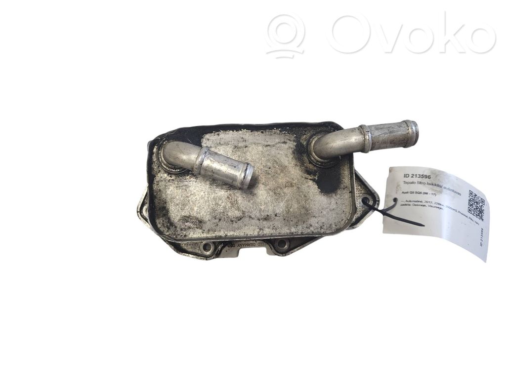 Audi Q5 SQ5 8R Supporto di montaggio del filtro dell’olio