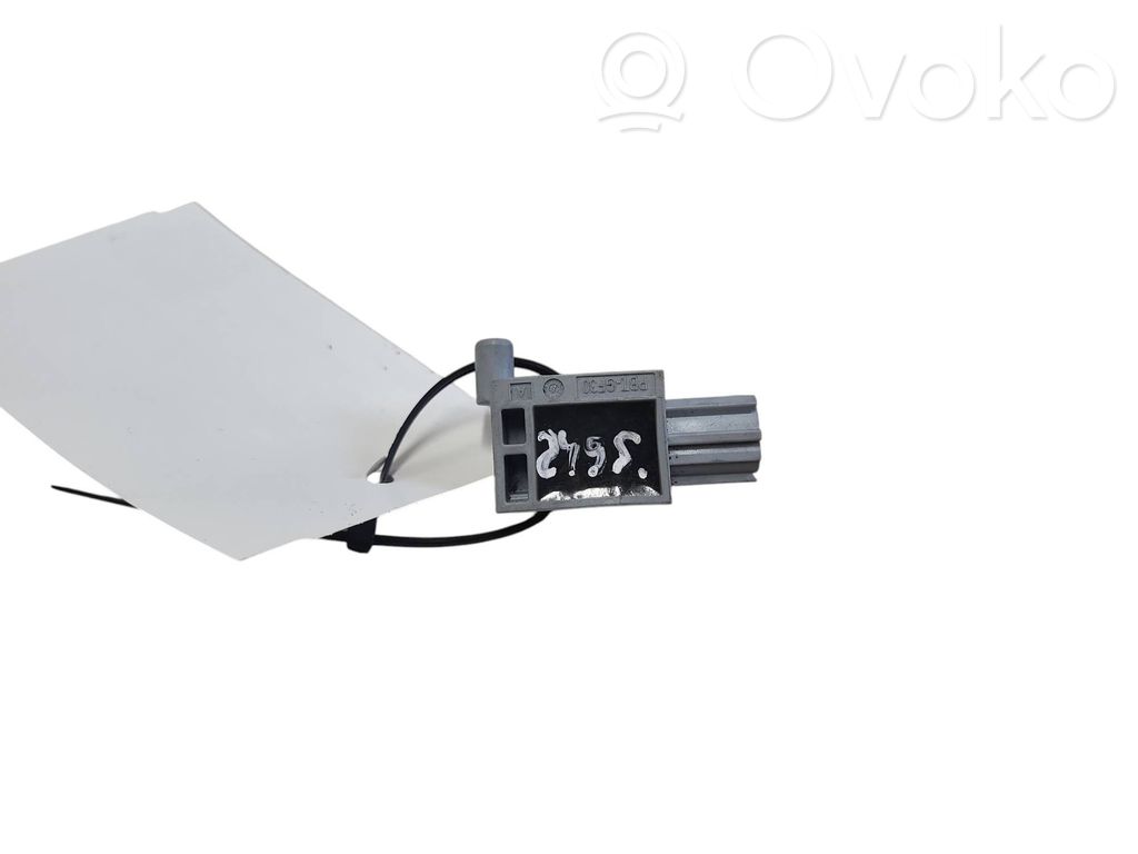 Mazda 6 Airbagsensor Crashsensor Drucksensor 
