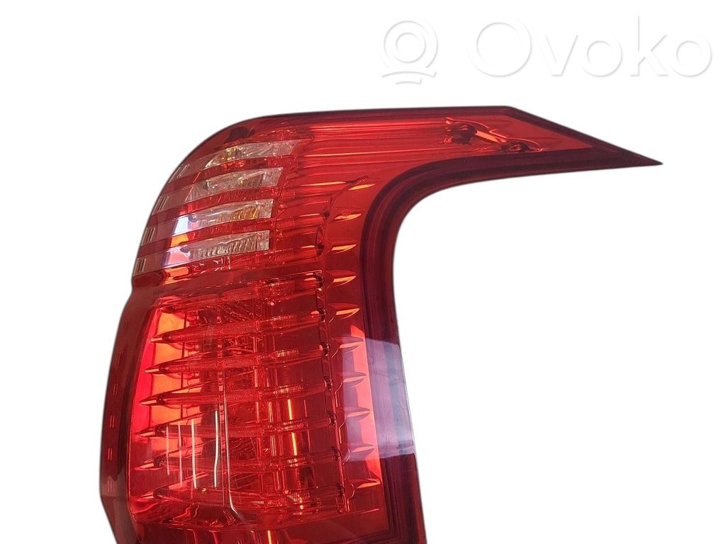 Peugeot 5008 Lampa tylna 