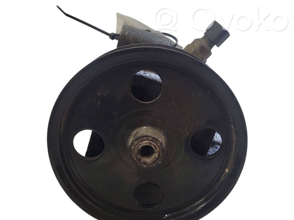 Ford Focus Power steering pump 