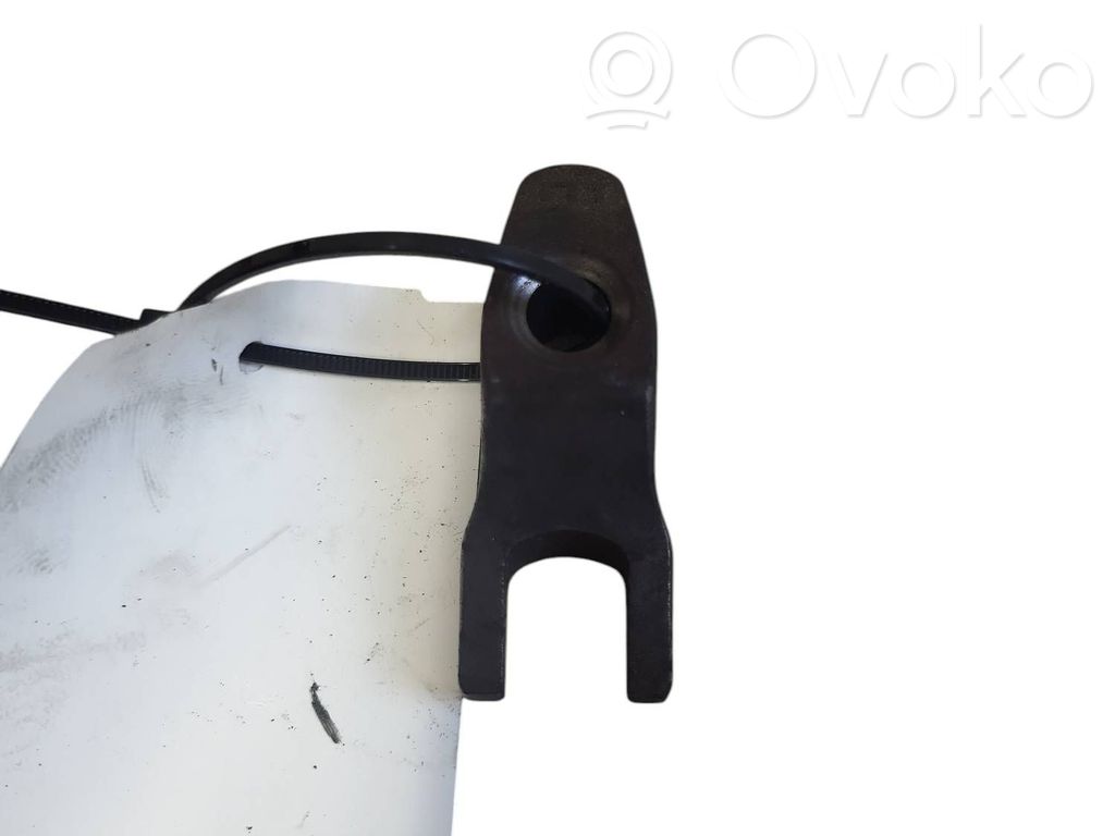 Abrazadera del inyector de combustible