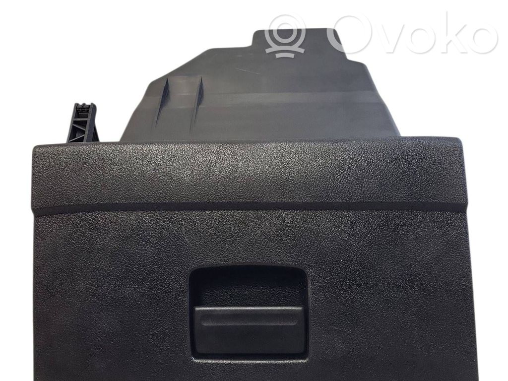 Ford Mondeo MK IV Handschuhfach 