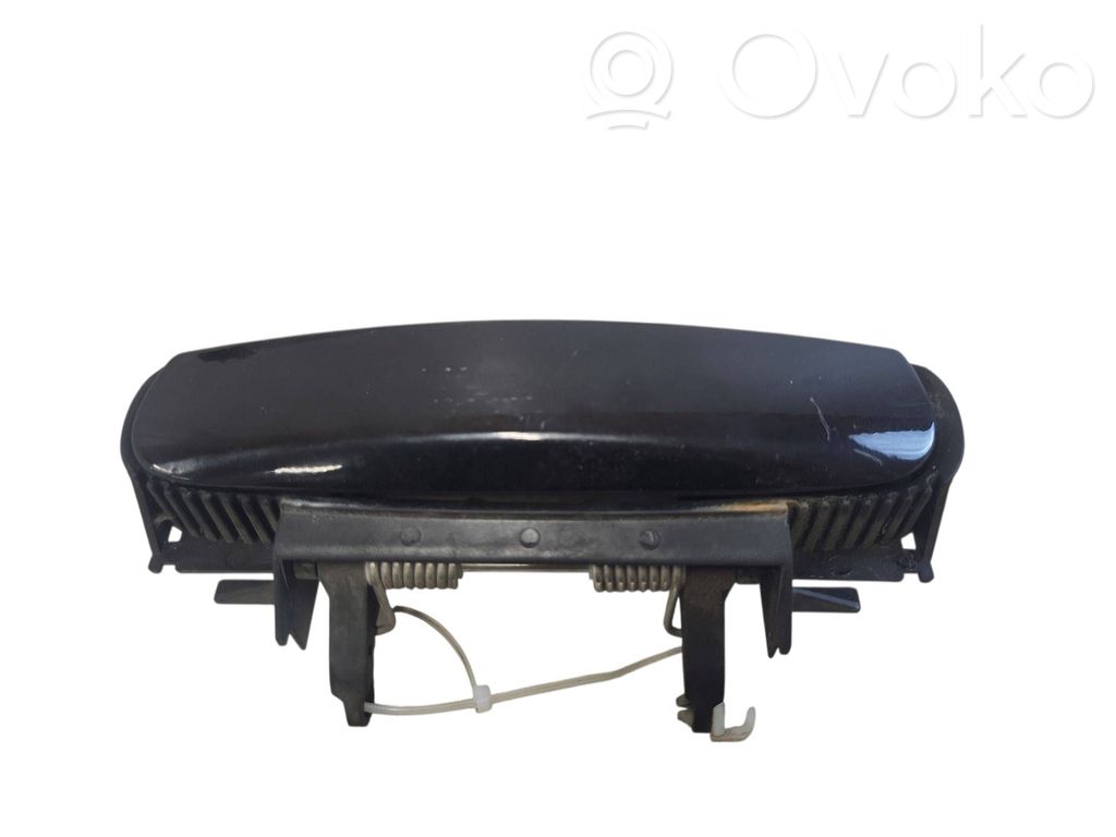 Manecilla externa puerta trasera   4B0839885