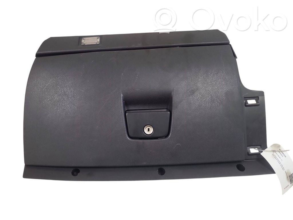 Volvo V50 Handschuhfach 