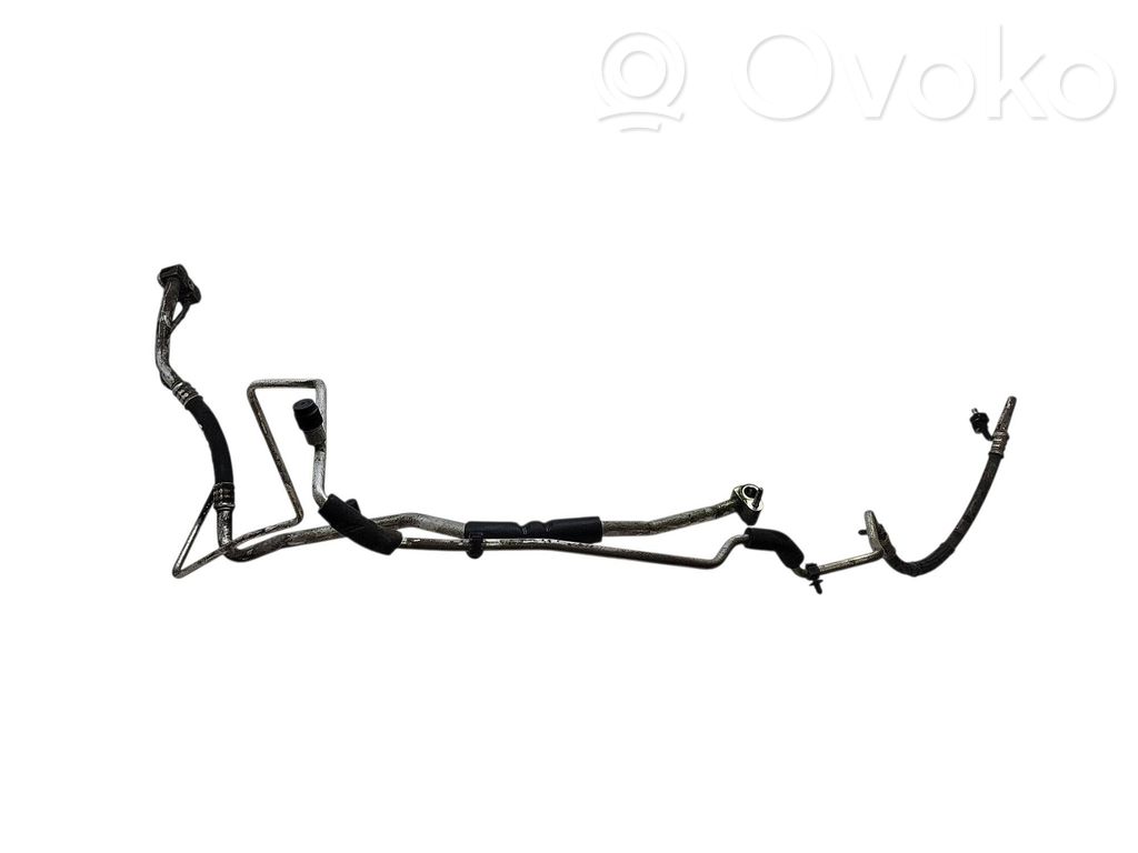 Opel Insignia A Ilmastointilaitteen putki (A/C) 