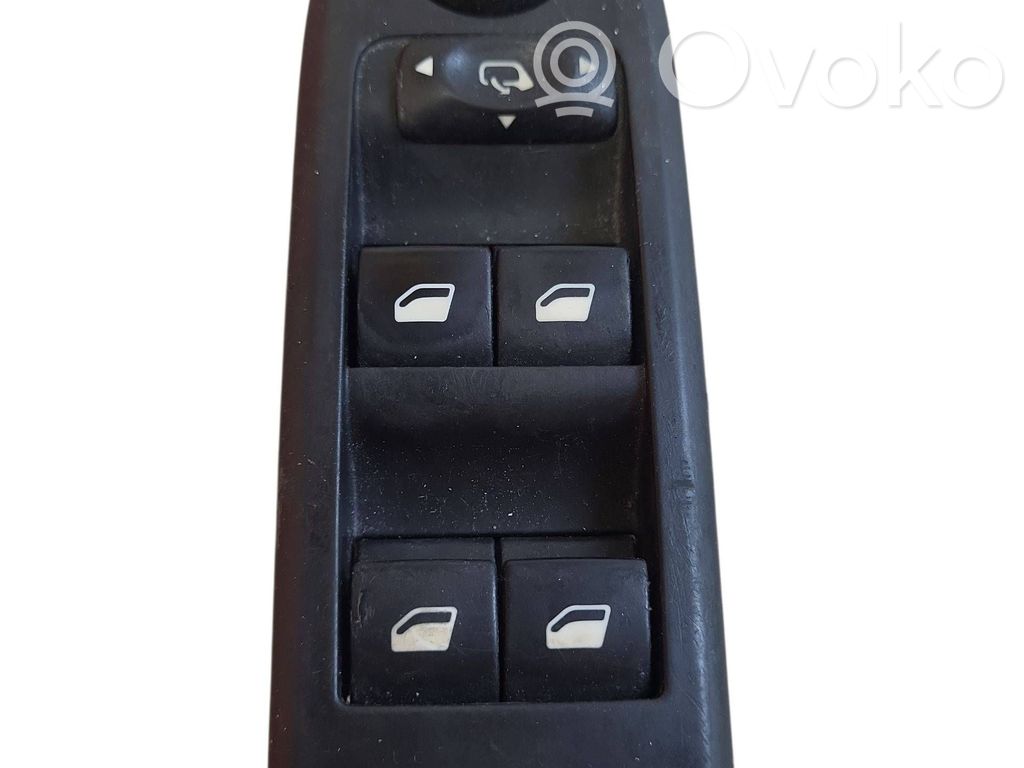 Electric window control switch   96660258XT