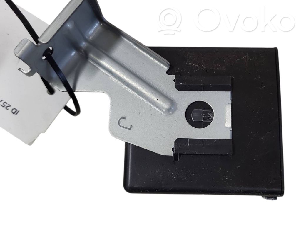 Mazda 6 Wing mirror control module 