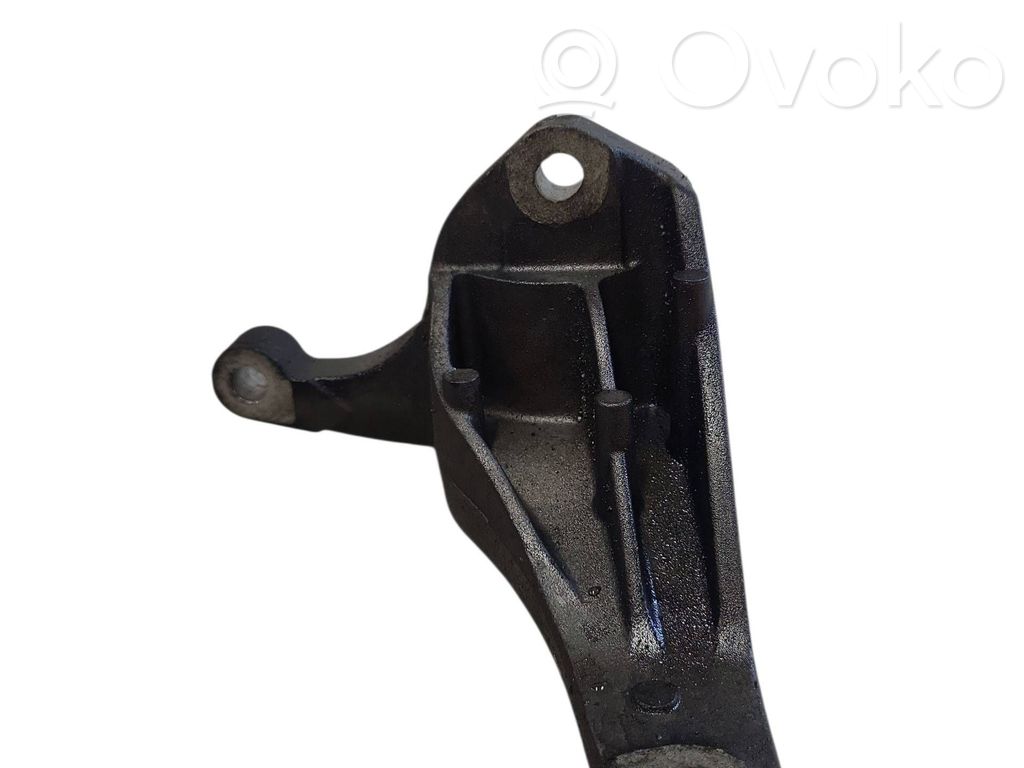 Engine mounting bracket   3M516P093AE
