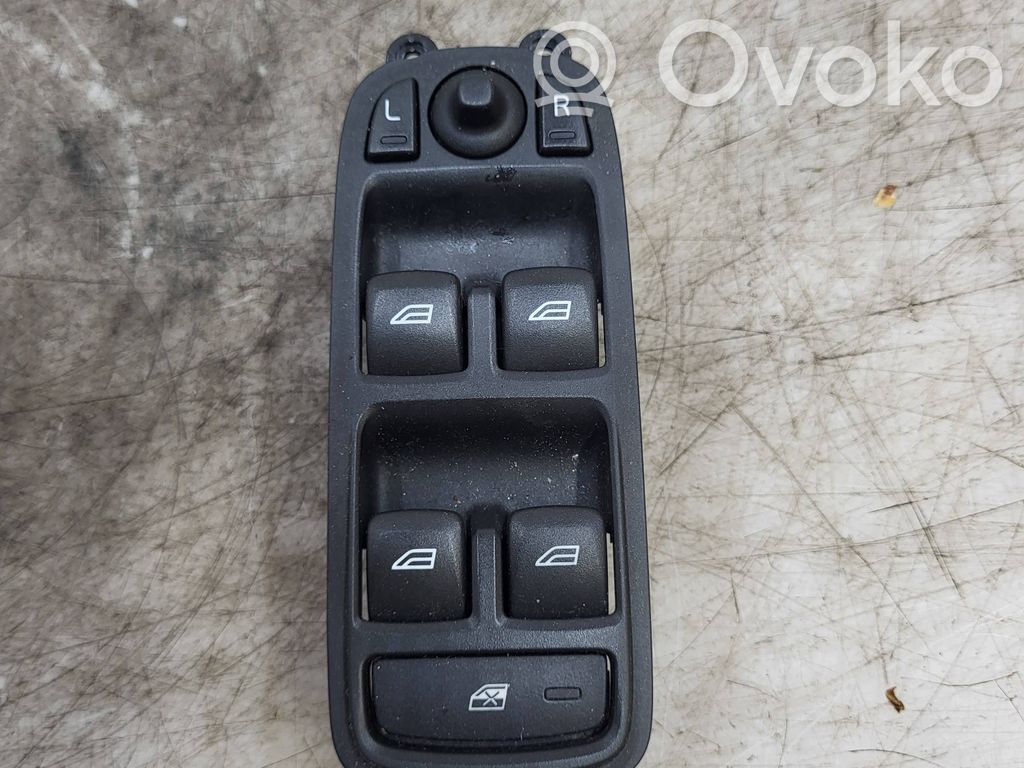 Volvo V60 Electric window control switch 