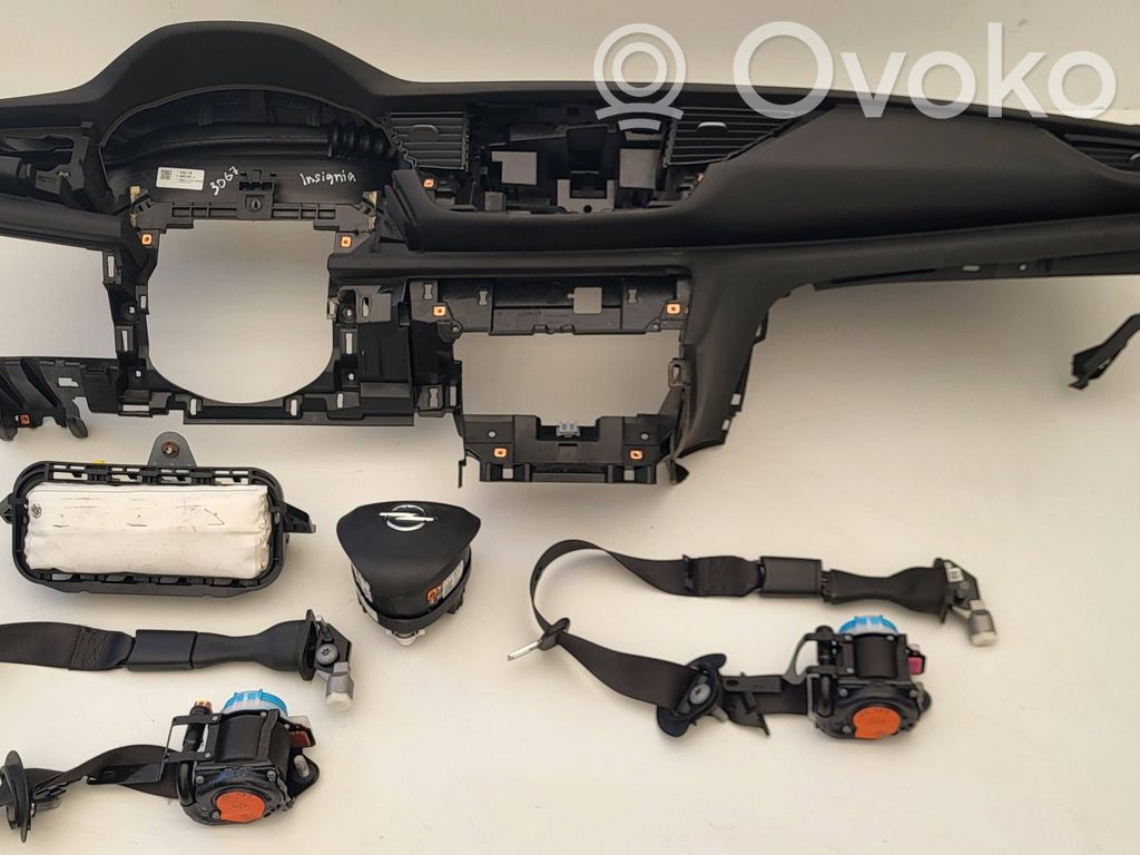 Opel Insignia B Zestaw poduszek powietrznych z panelem 